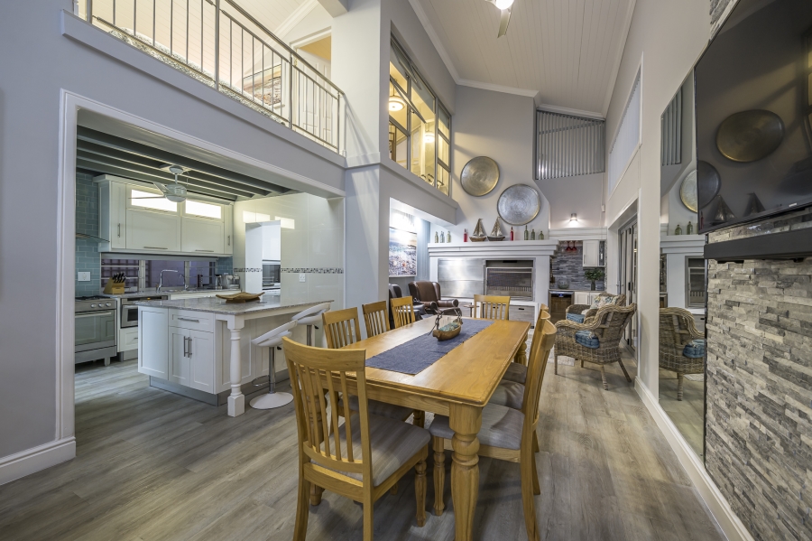 5 Bedroom Property for Sale in Glentana Western Cape
